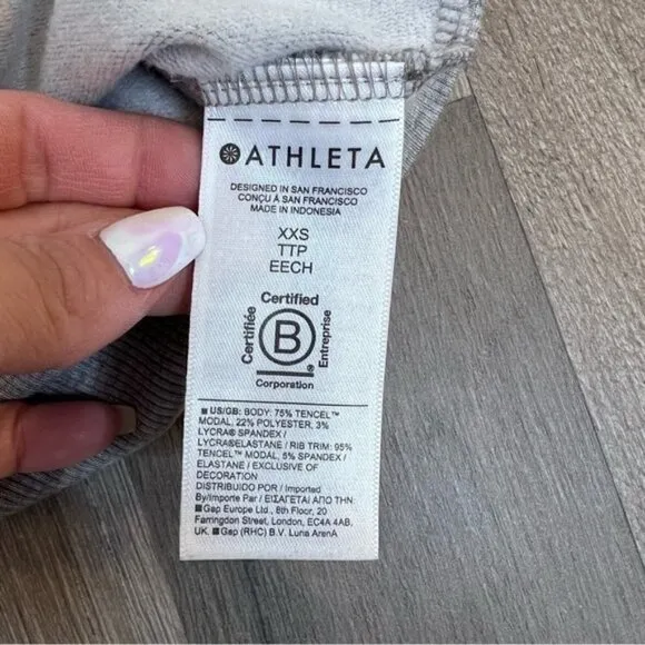 ❄️ ATHLETA Apollo Crewneck Sweatshirt