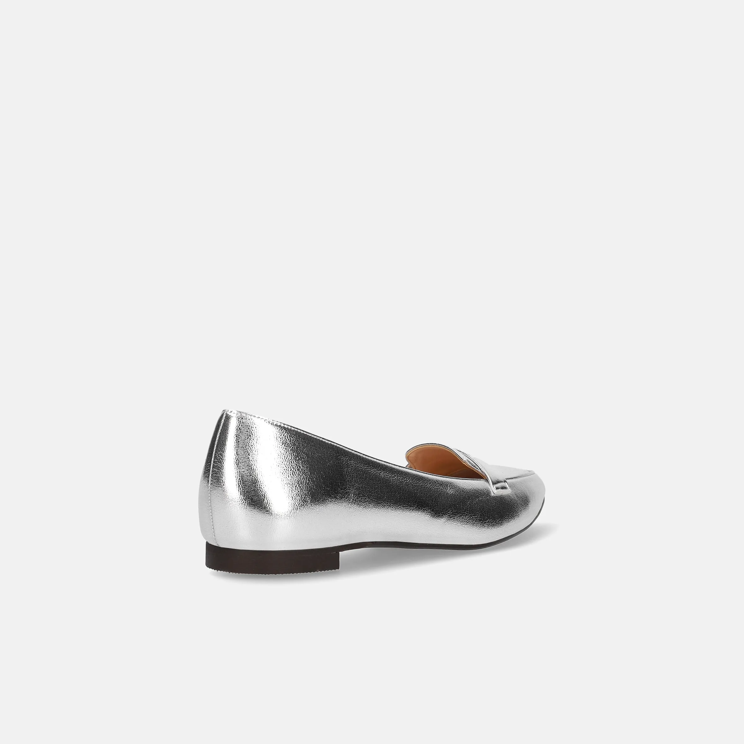10% OFF: 2024SSBI: Low-cut pointed-toe loafers (124) Silver