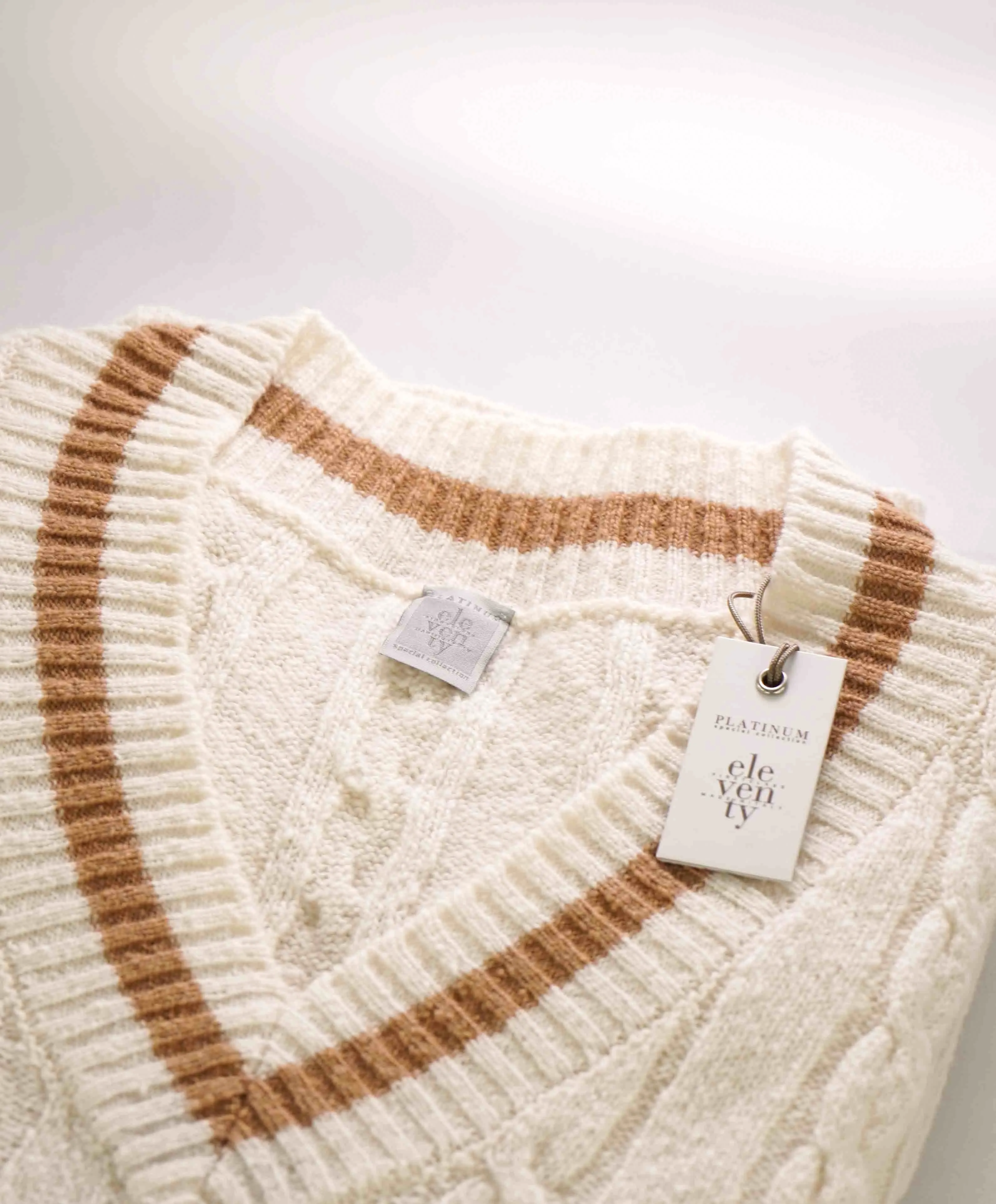 $545 ELEVENTY - Cable Knit WOOL/CASHMERE *CRICKET* Sweater Vest - Medium