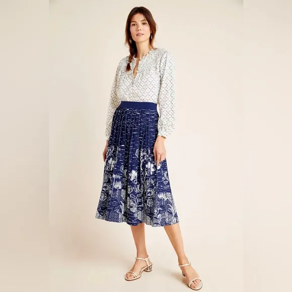 ANTHROPOLOGIE NWT L Haven Pleated Knit Midi Skirt in Blue Motif • Floral Pop