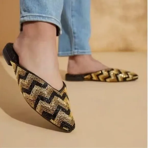 Birdies The Swan Flat Mule Black Gold Deco Beaded Chevron Pointed Toe Size 7.5