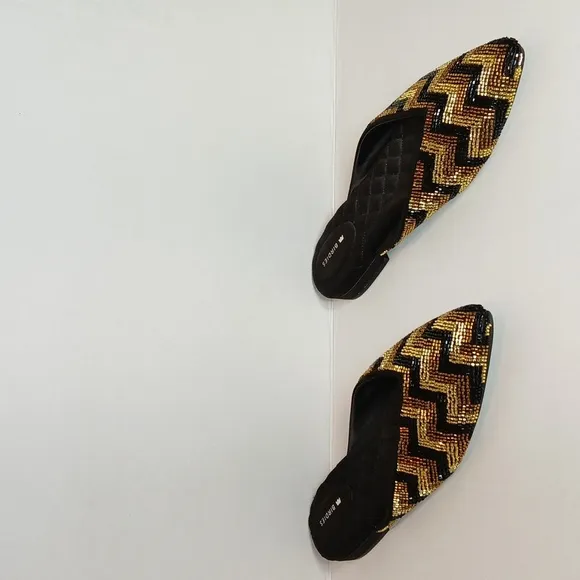 Birdies The Swan Flat Mule Black Gold Deco Beaded Chevron Pointed Toe Size 7.5