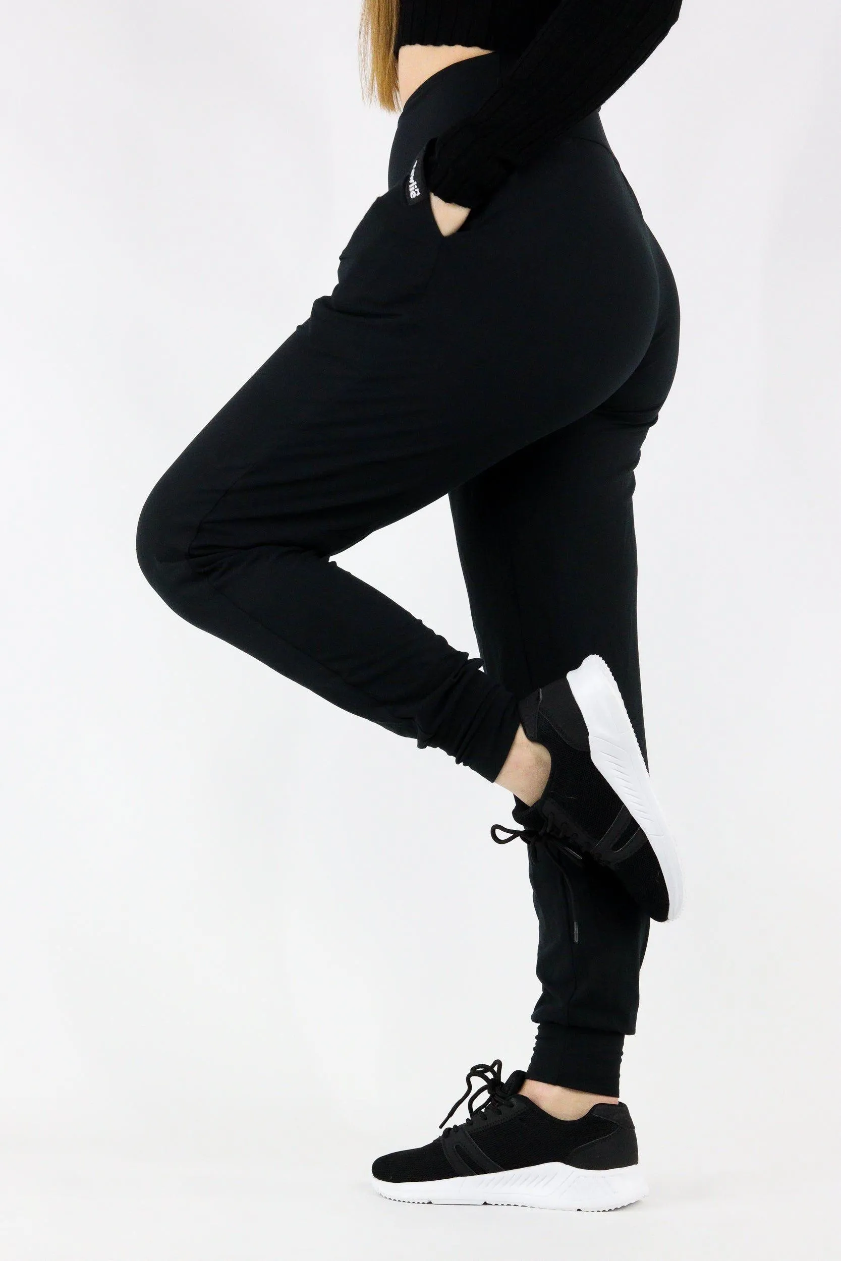Black - Hybrid 'Soft' Pocket Joggers 1.0