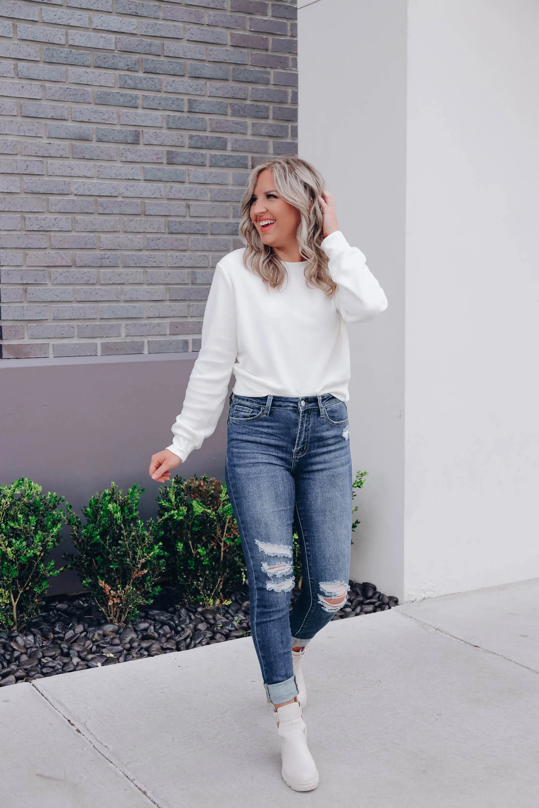 Brushed Fleece Crew Neck Pullover - Off White