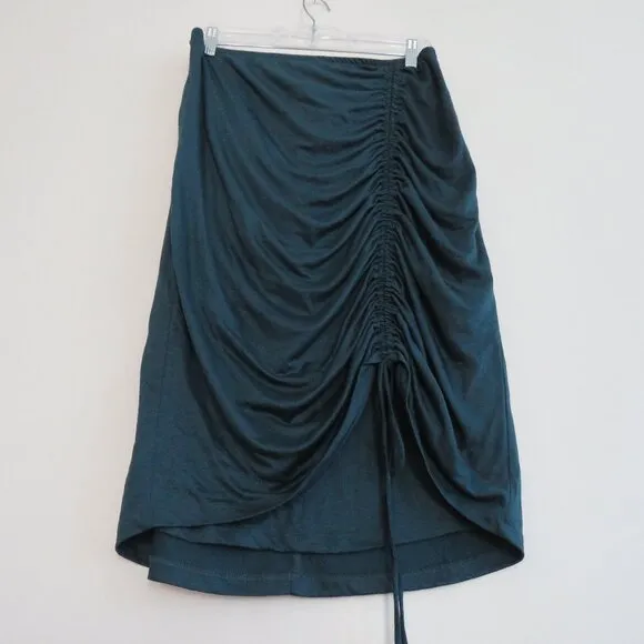 BY ANTHROPOLOGIE Ruched Knit Midi Skirt in Navy Teal Green Stretch - Size M NWT