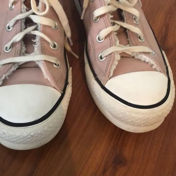 Converse Chuck Taylor Blush pink leather high tops kids 4