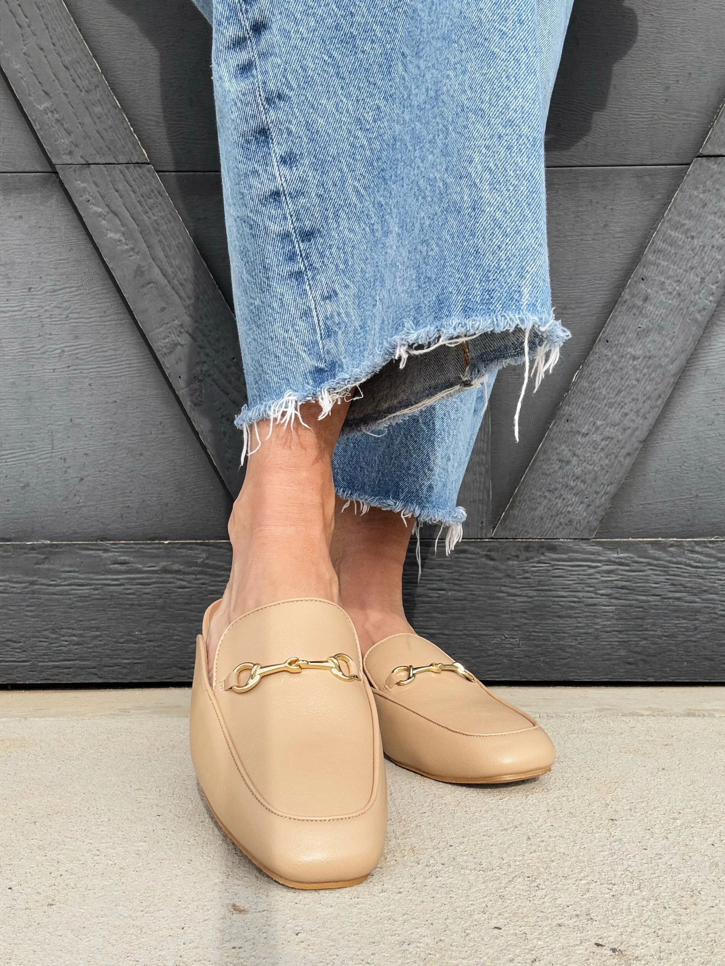 Corkys Charmer Mule In Camel