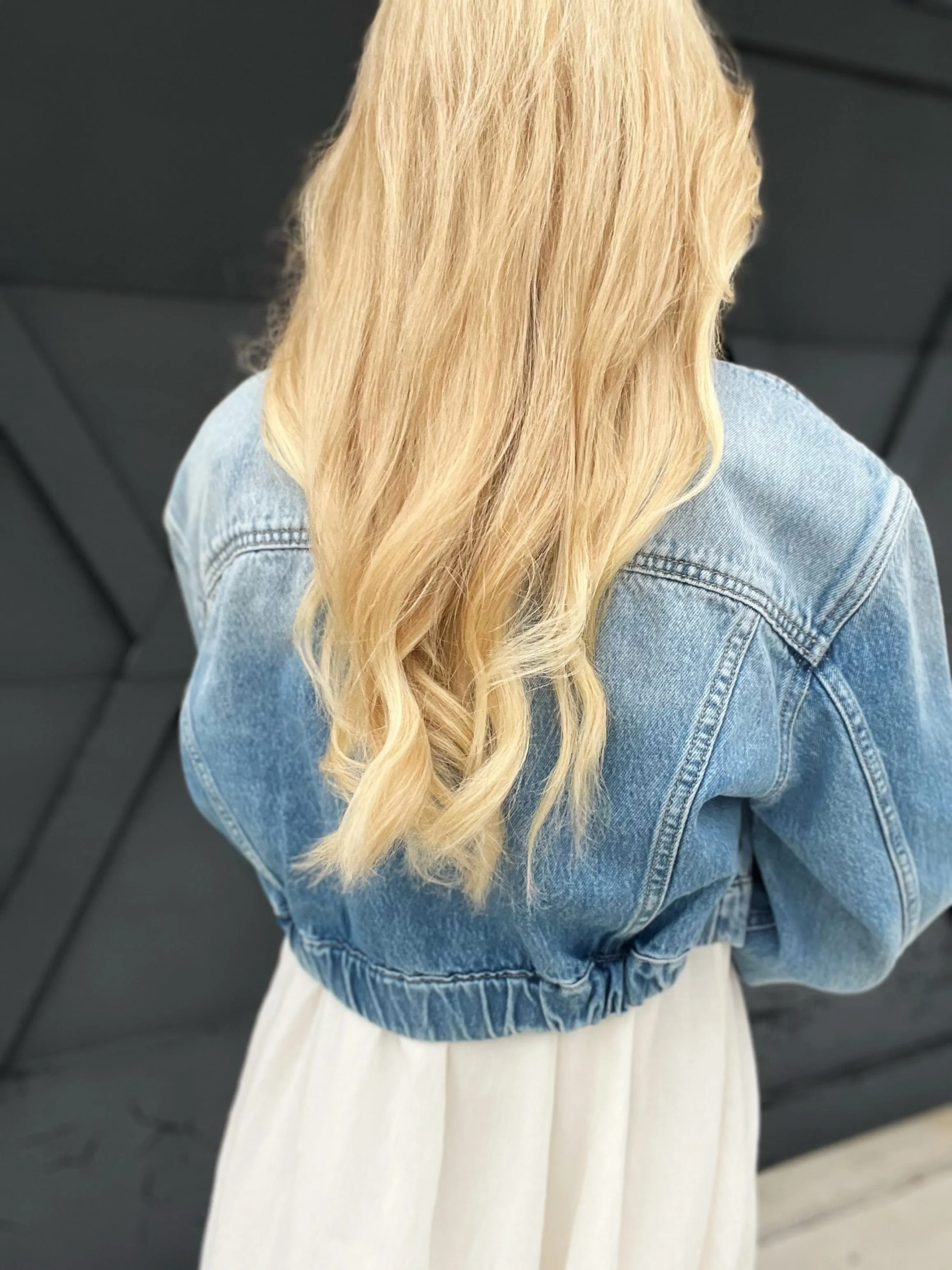 Cropped Cargo Jacket In Light Wash