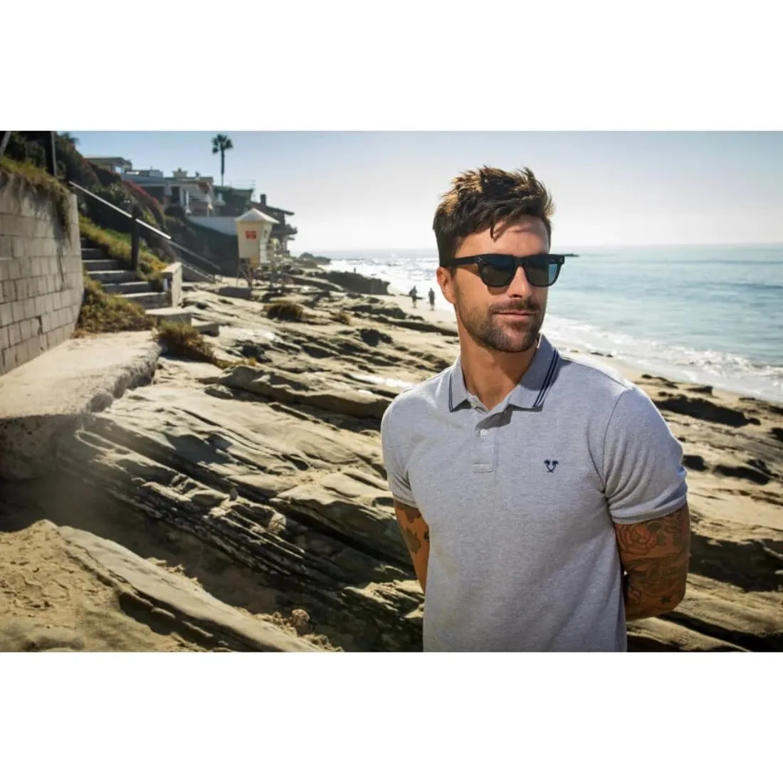 I-Sea Liam Polarised Sunglasses - Matt Black/Smoke Polarized Lens