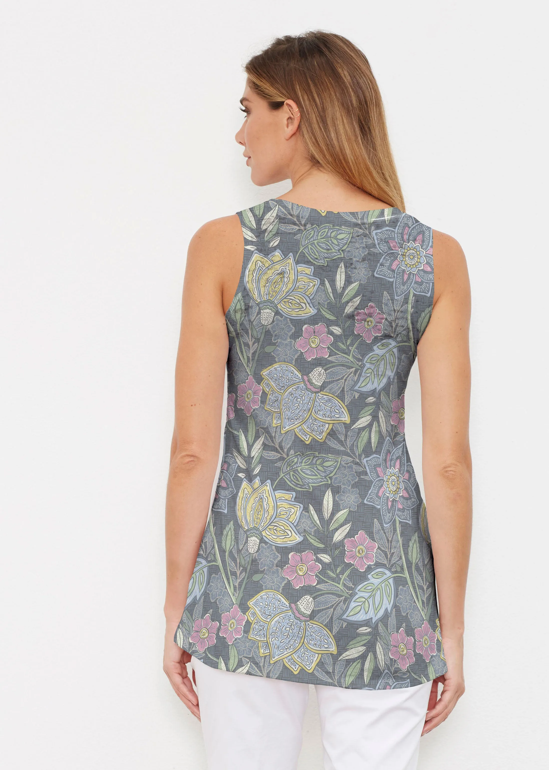 Isabellas Garden (13410) ~ Signature High-low Tank