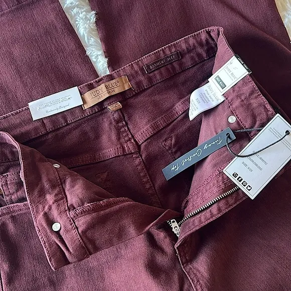 Judy Blue &quot;Eva&quot; Tummy Control Hi Waist Wide Leg Crop Burgundy Jeans 9/29 NWT