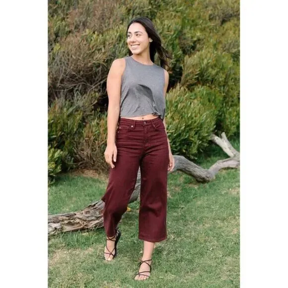 Judy Blue &quot;Eva&quot; Tummy Control Hi Waist Wide Leg Crop Burgundy Jeans 9/29 NWT