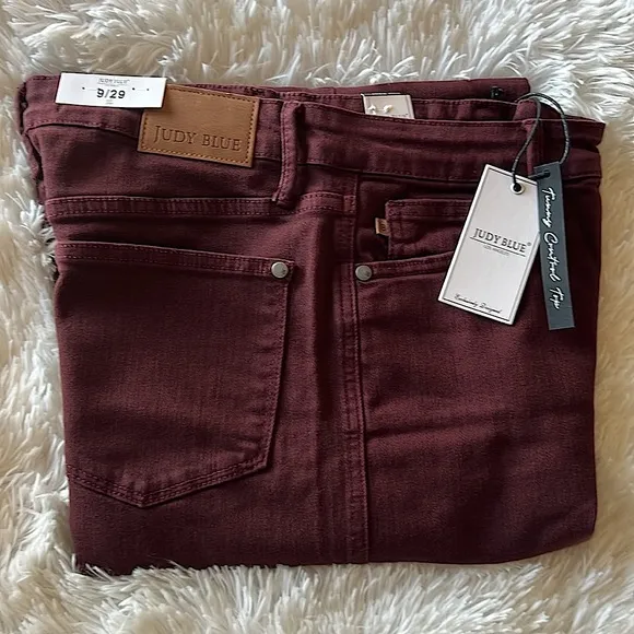 Judy Blue &quot;Eva&quot; Tummy Control Hi Waist Wide Leg Crop Burgundy Jeans 9/29 NWT