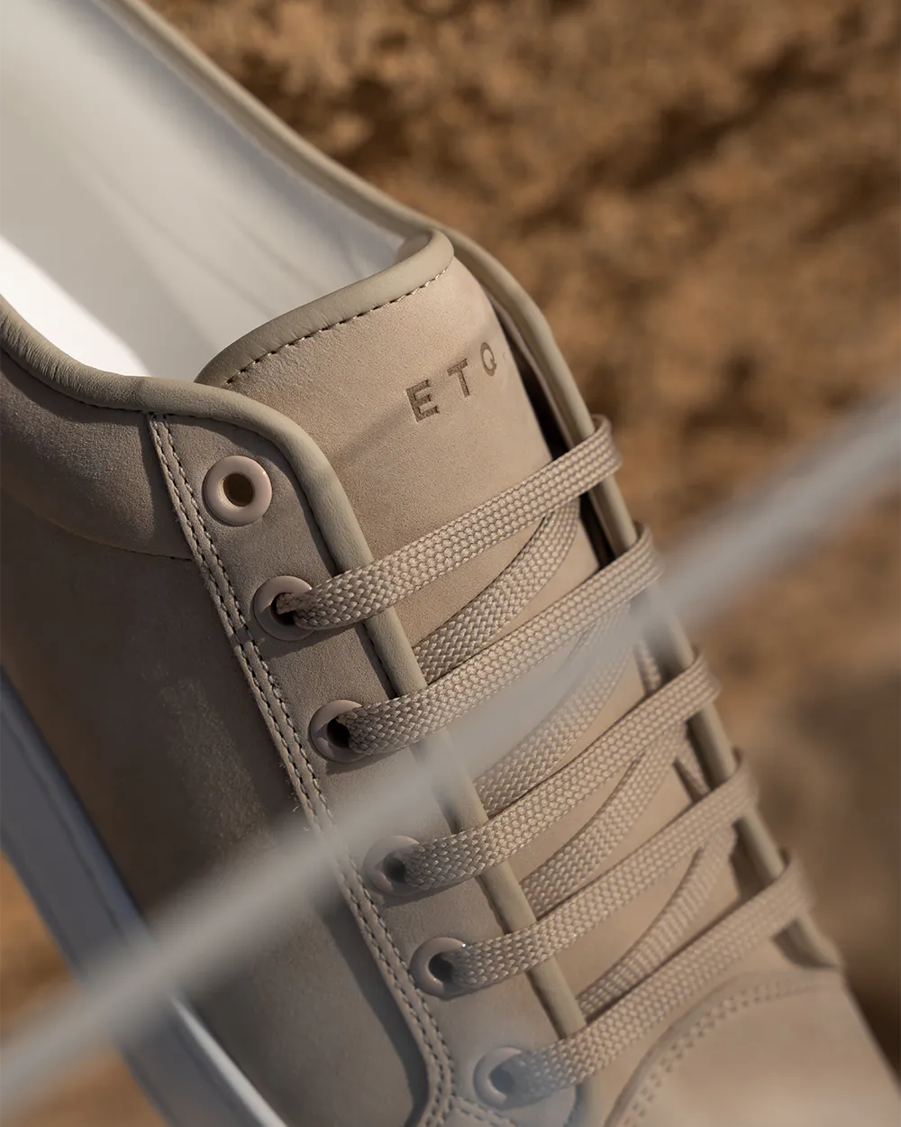 LT 01 Shades Nubuck Sand