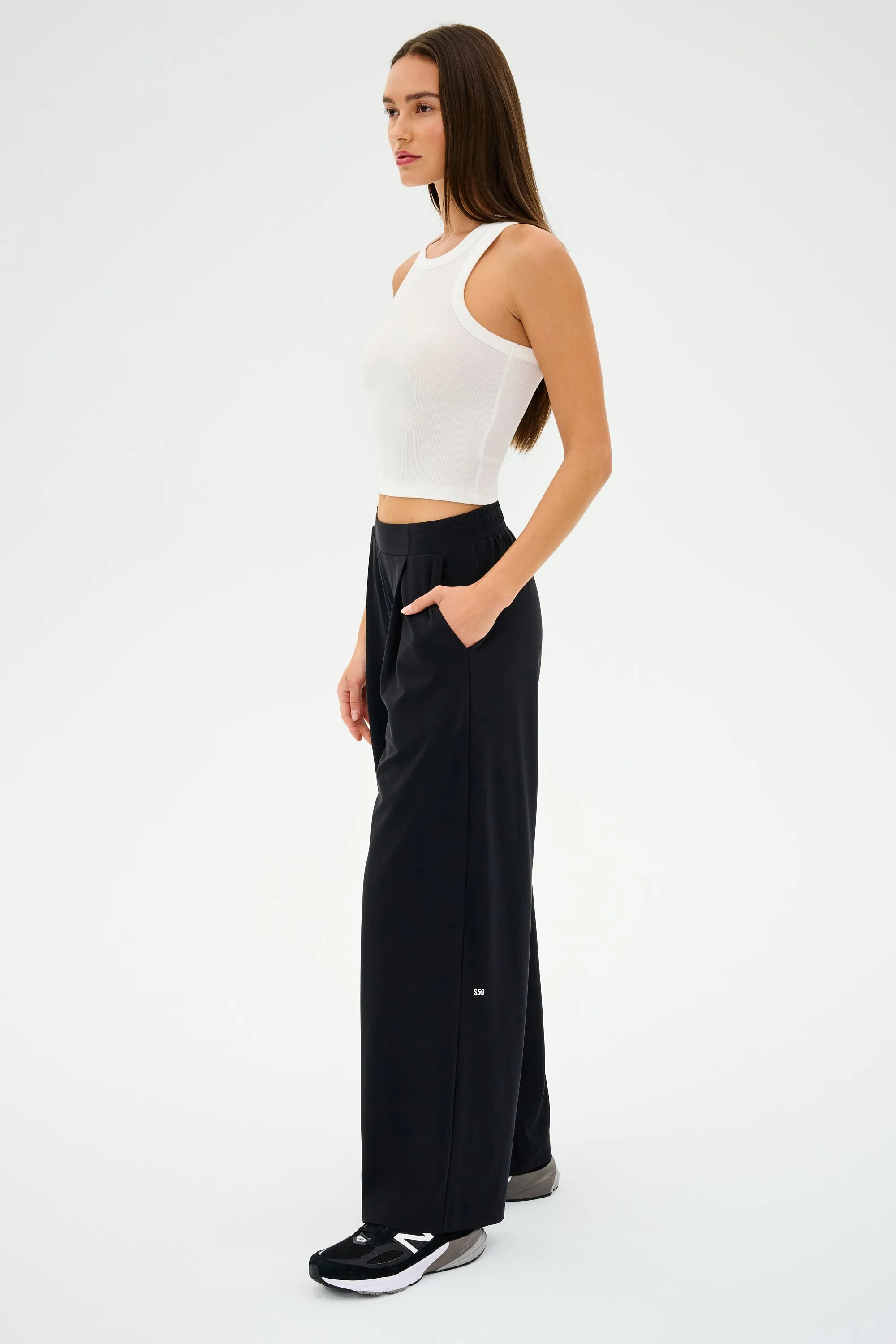 Lucas Airweight Trouser - Black