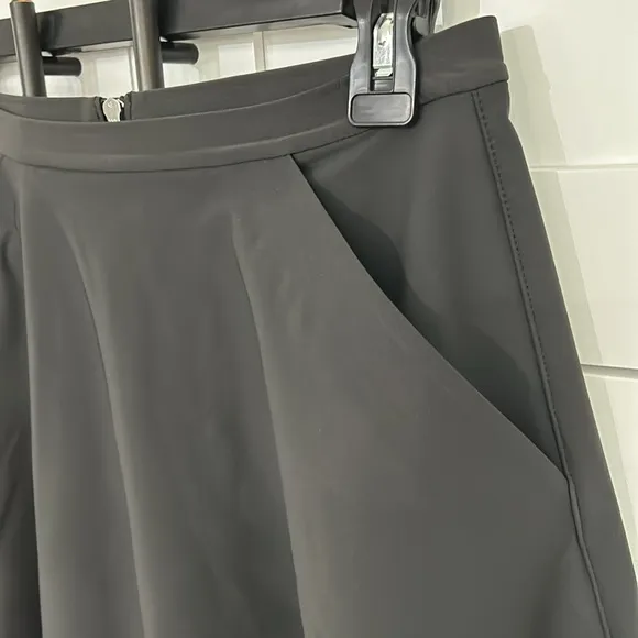 Lululemon Good To Go Black High Waist Skirt - 6 - EUC