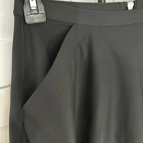 Lululemon Good To Go Black High Waist Skirt - 6 - EUC