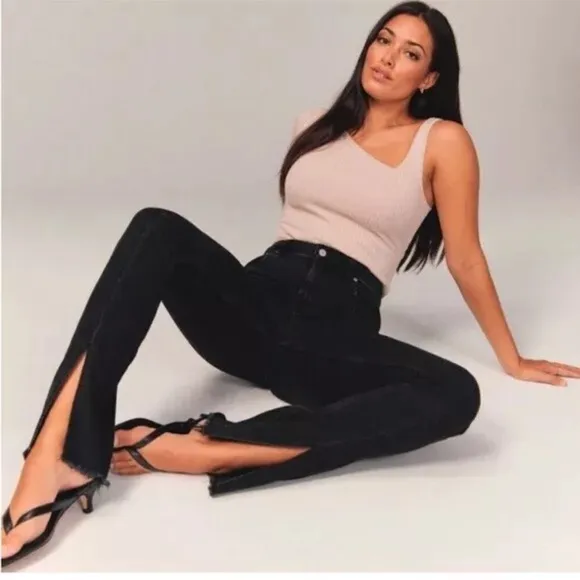 NEW⭐️ABERCOMBIE &amp; FITCH Skinny High Rise Women’s Black Jeans Split Hem Size 16