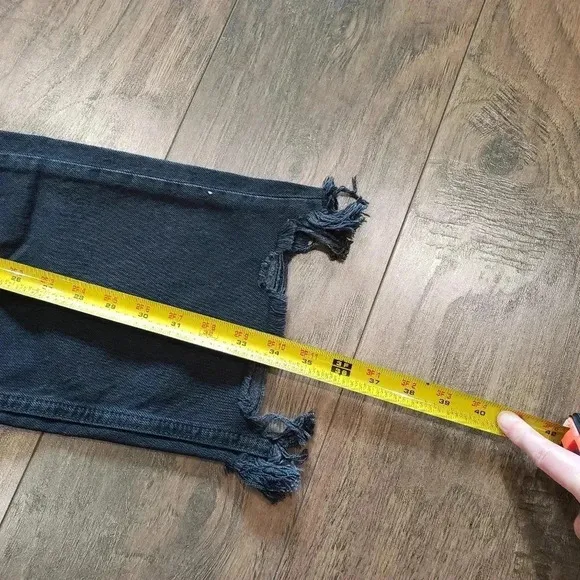 NWT Free People Maggie Mid Rise Distressed Straight Leg Jeans Black Size 29