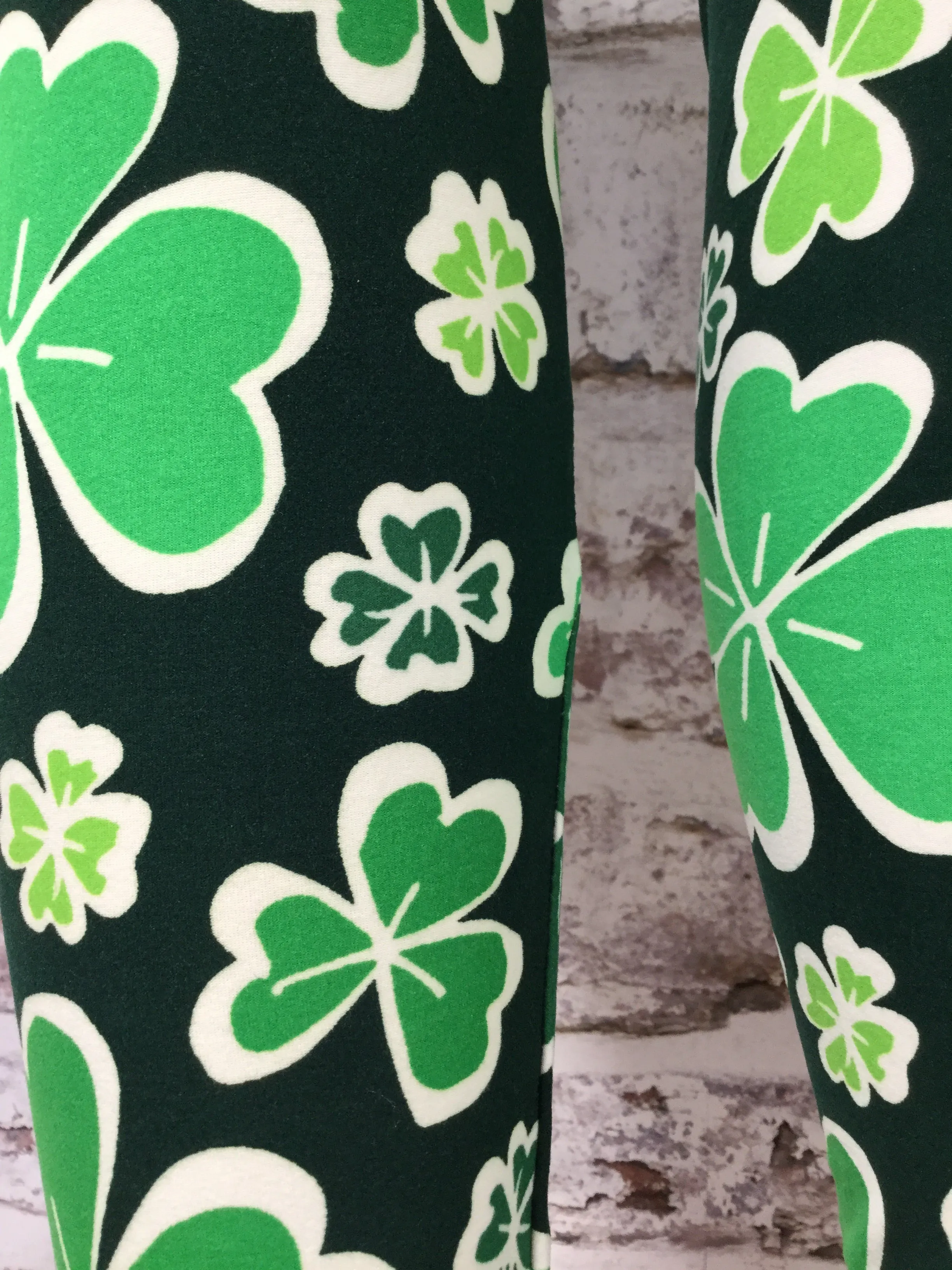 Plus Leggings "Lucky 4 Leaf Clover"