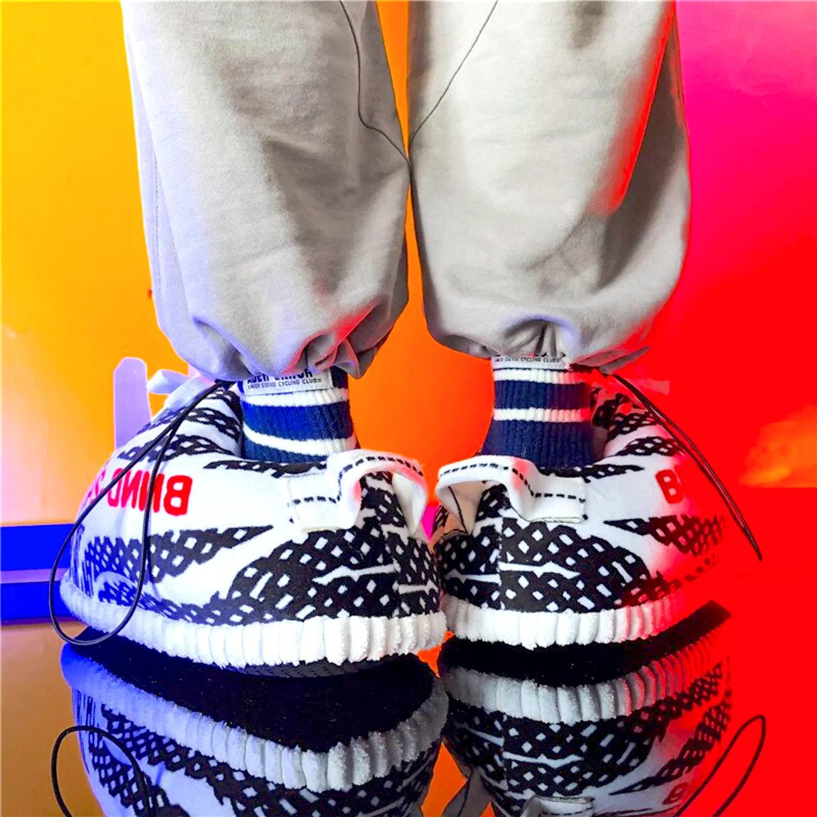 "350 V2" CHAUSSONS PANTOUFLES SNEAKERS - URB1™