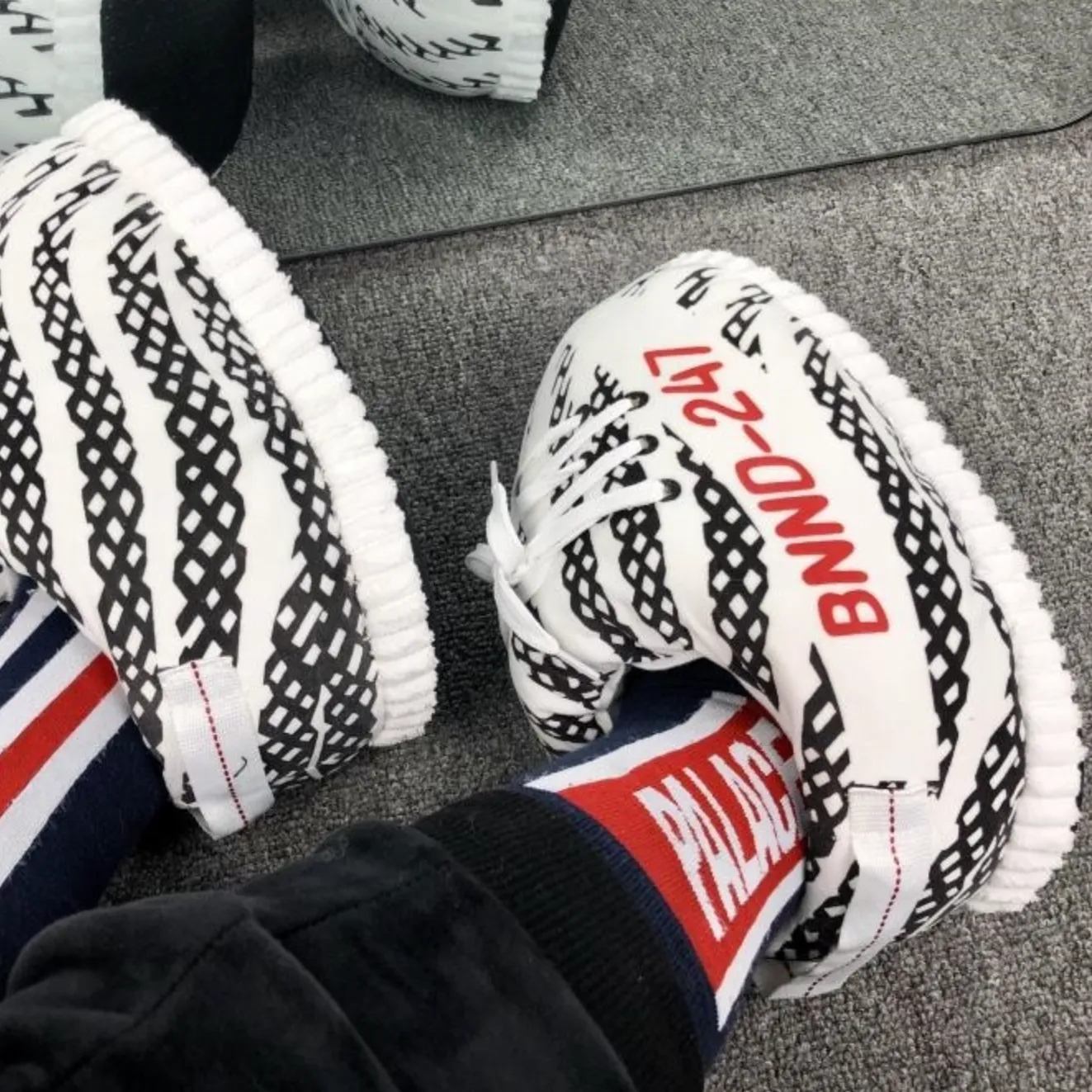 "350 V2" CHAUSSONS PANTOUFLES SNEAKERS - URB1™