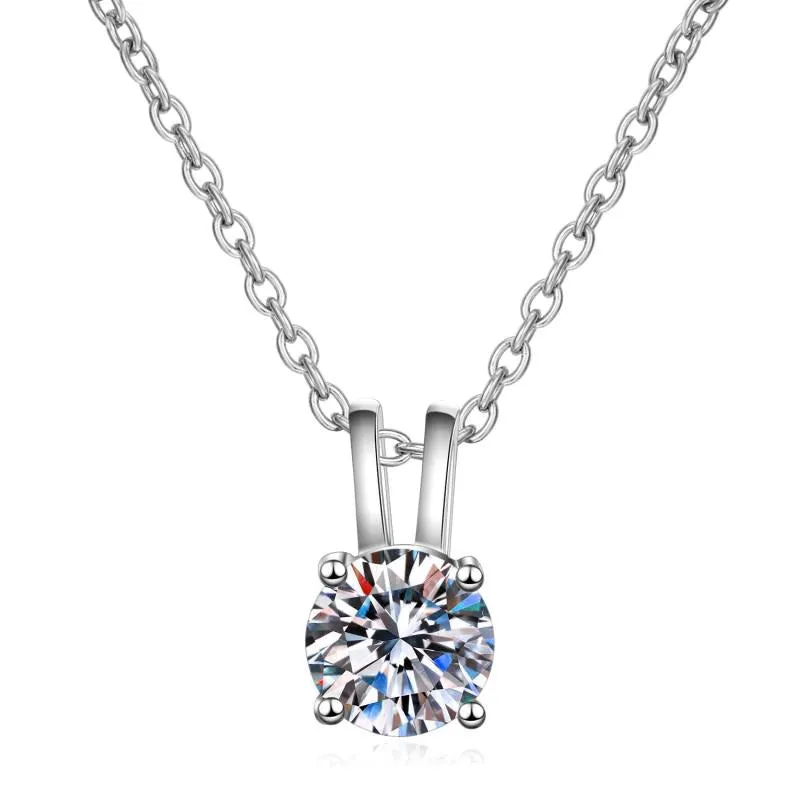 Round Cut Moissanite Diamond Classic Pendant Necklace