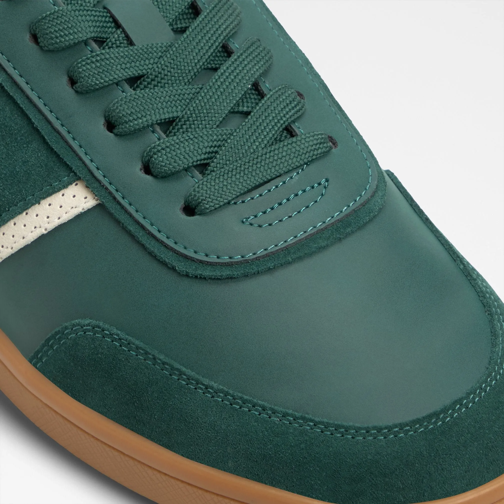 Uptown / Sneakers