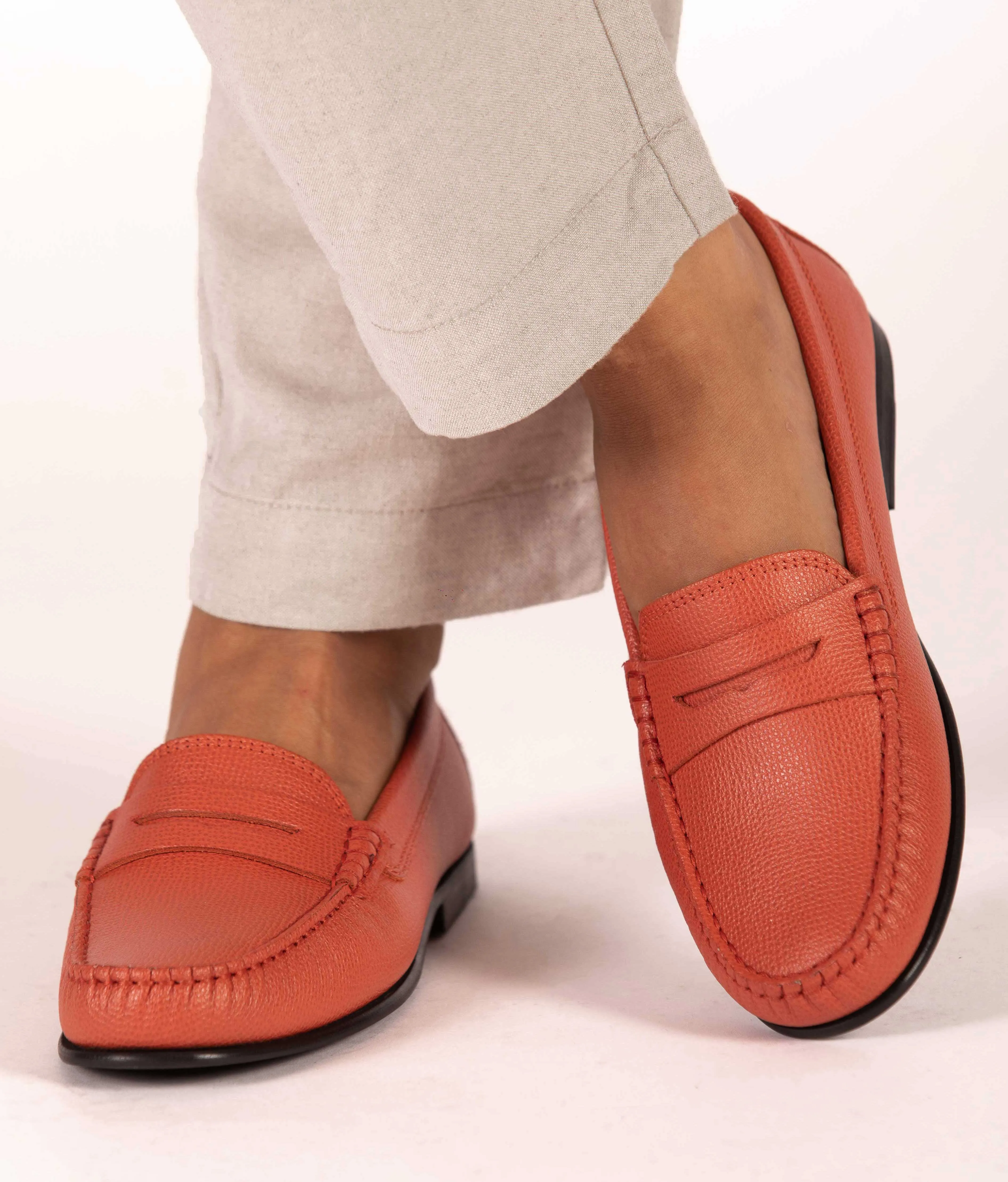 Yoki - pele gravada coral